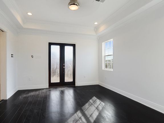5th image of 6101 Eads St