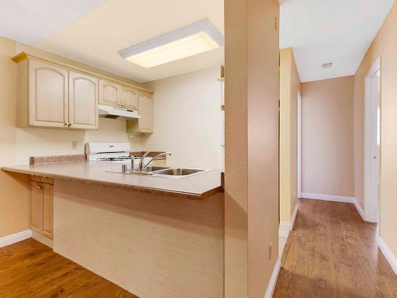 2nd image of 227 50th St APT D