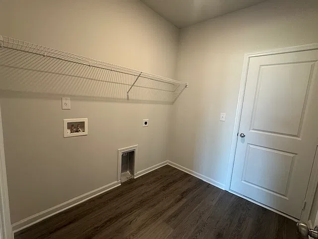 120 Monroe Ct — Photo 12