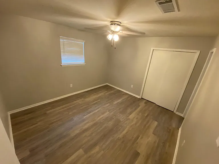 628 Carrollton Ave — Photo 7