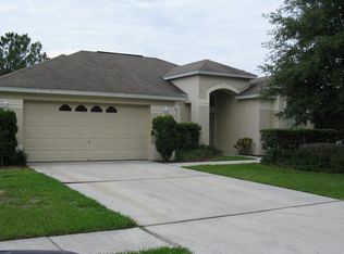 9514 Sunnyoak Dr, Riverview, FL 33569
