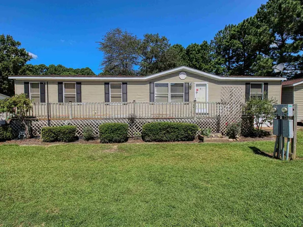 536 Folly Estates Dr., Myrtle Beach, SC 29588