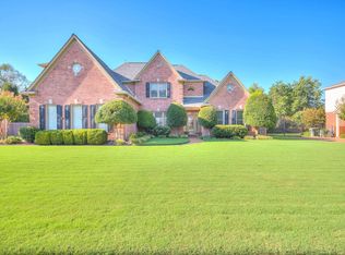 9940 Houston Oak Dr, Germantown, TN 38139