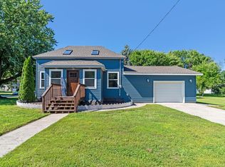 451 Birch Ave W, Hector, MN 55342
