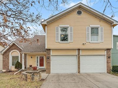 7332 N Congress Ave, Kansas City, MO, 64152