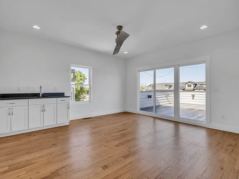 1016B 13th Ave S — Photo 33