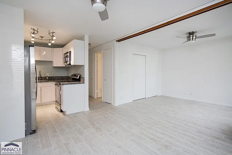1 bed, 1.0 bath, 429 sqft, $2,000 — Photo 2
