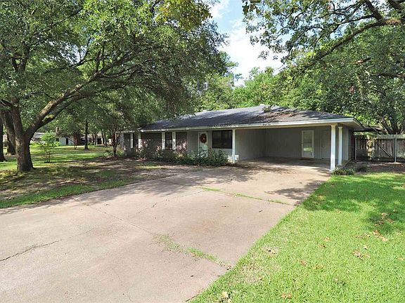 2nd image of 35 Lake Dr #1