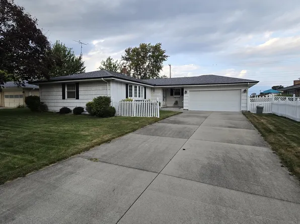 812 W 14th St, Mishawaka, IN 46544
