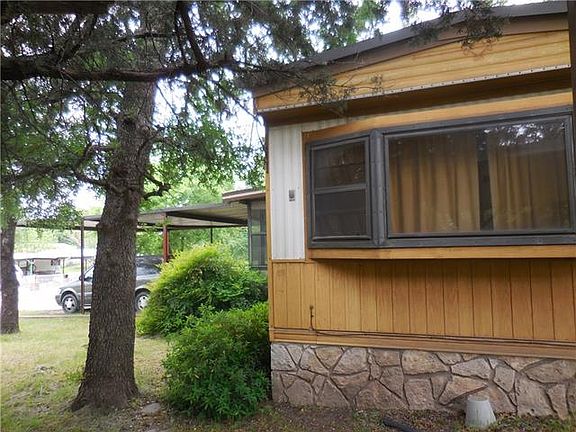 3rd image of 2904 Forest Park Dr