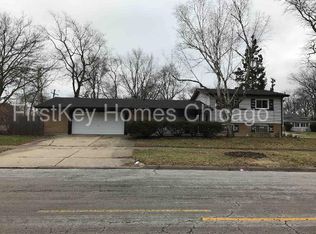 6 Illinois Ct, Park Forest, IL