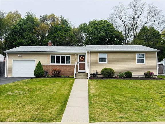 2nd image of 124 Zinnia Dr