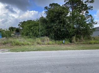 233 SW Airview Ave, Port Saint Lucie, FL 34984