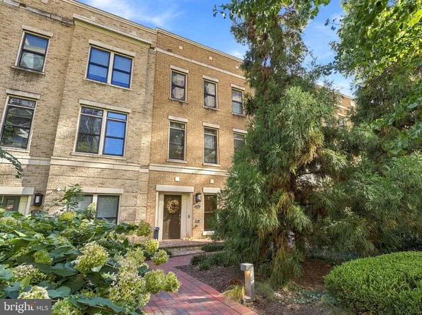 1518 16th Ct N, Arlington, VA 22209