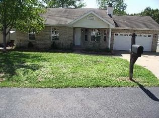 2260 Parkton Way, Barnhart, MO 63012