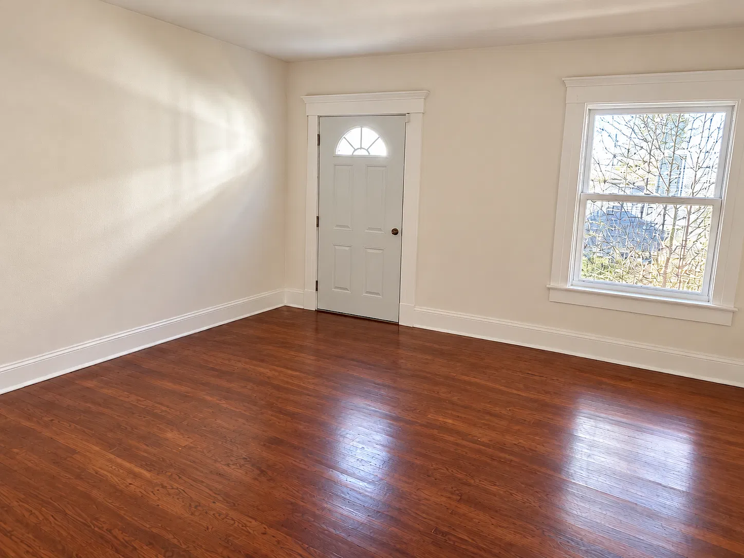 2 bed, 1500 sqft, $4,200 — Photo 4