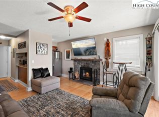 301 Pinnacle Inn Rd #4303, Banner Elk, NC 28604