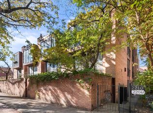 2208 N Burling St, Chicago, IL 60614