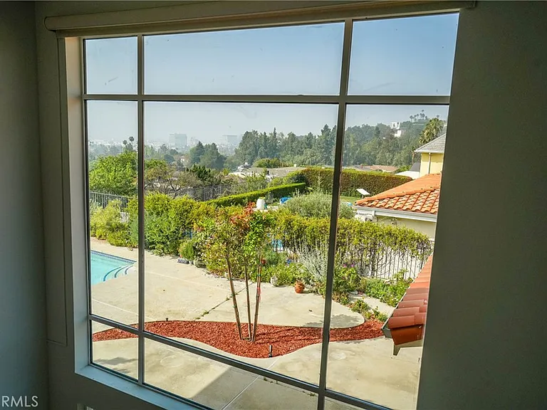 5226 Los Diegos Way — Photo 10