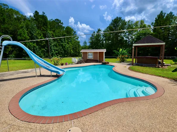 160 Kennedy Dr, Livingston, TX 77351