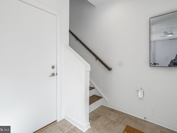3rd image of 3101 Riseview Ln