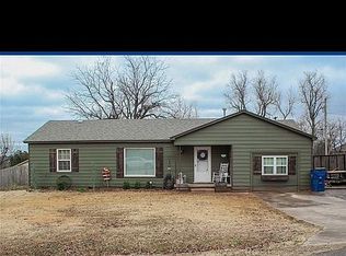 601 Alice Ave, Lindsay, OK 73052