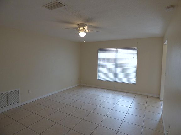 3rd image of 1260 Bailey Ave