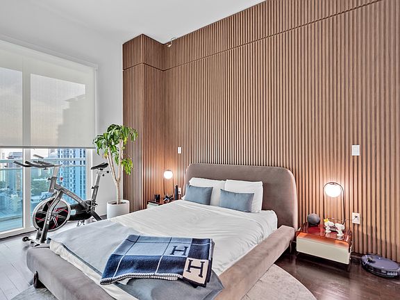2nd image of 951 Brickell Ave APT 3811