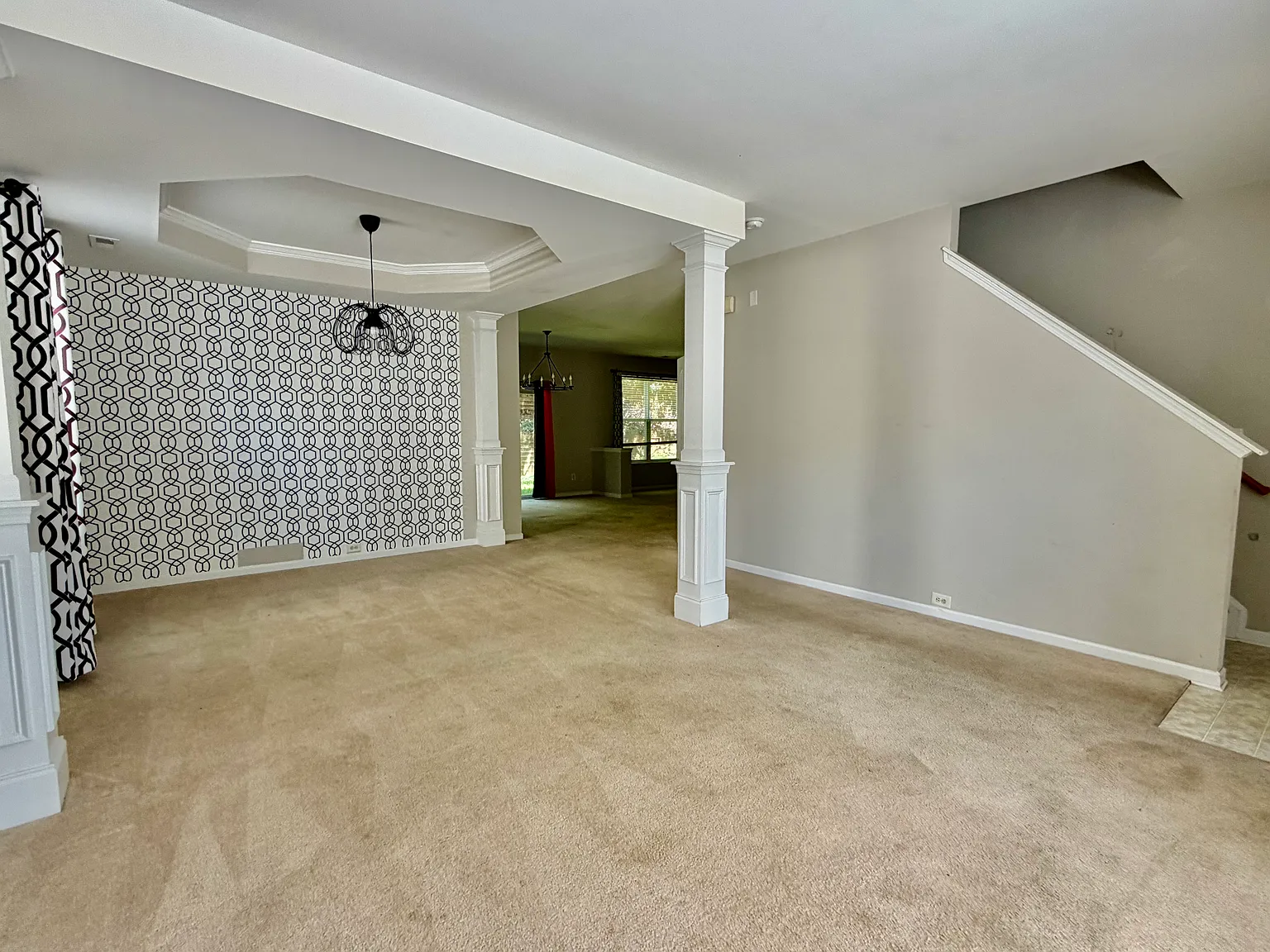4 bed, 2491 sqft, $2,395 — Photo 3
