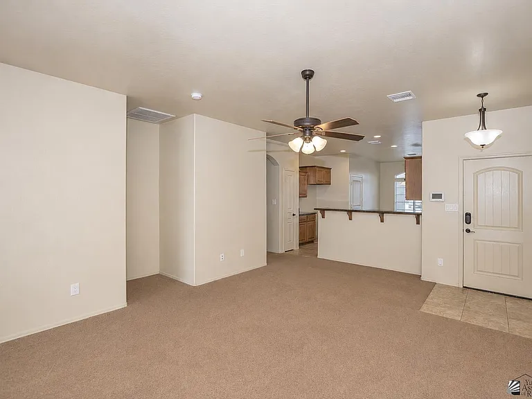 2545 S 41st Ave — Photo 4