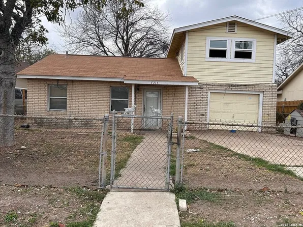 7215 GREEN OAK PL, San Antonio, TX 78221