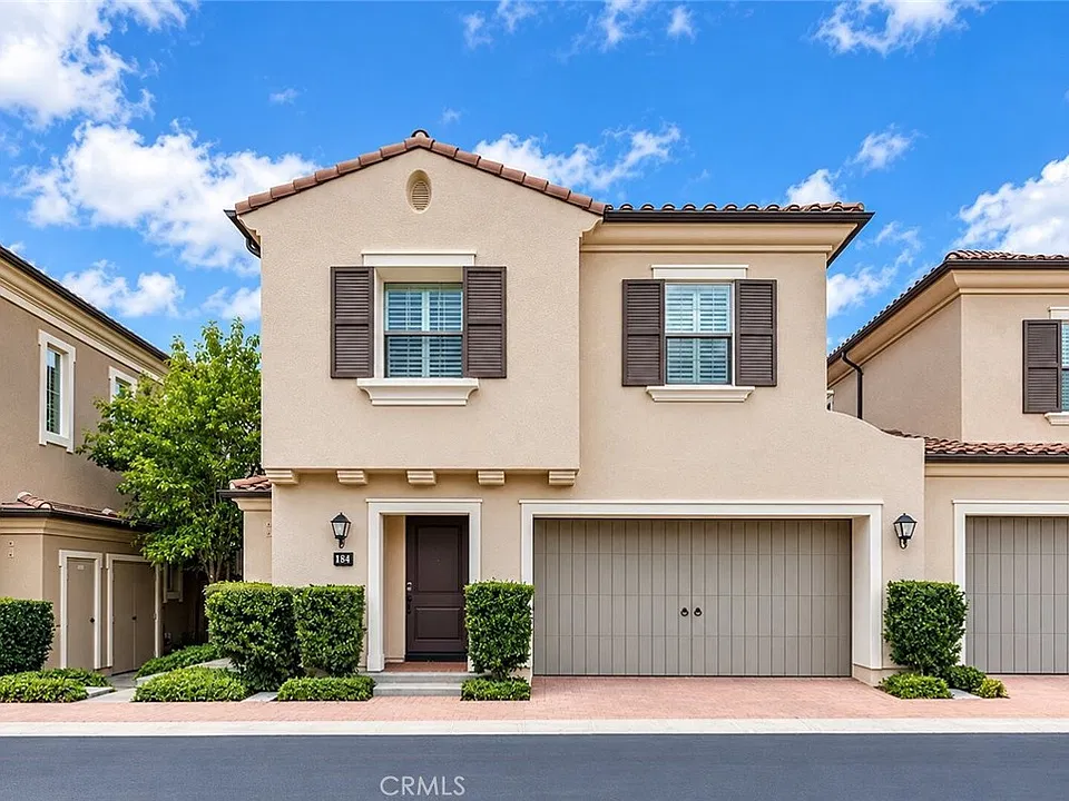 202 Crescent Moon