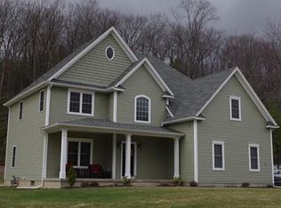 42 Bissonnette Cir, Southampton, MA 01073