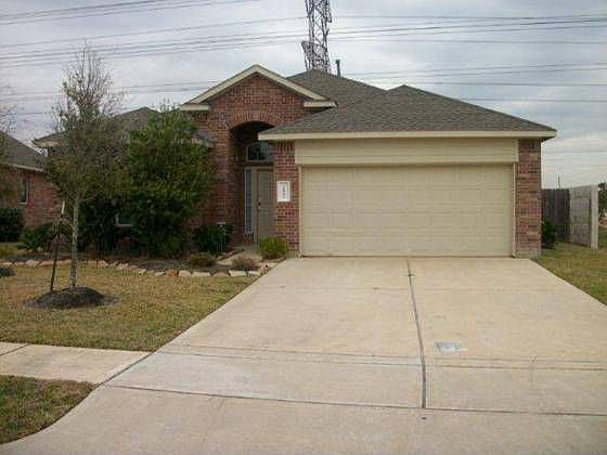 1st image of 16902 Farley Pass Dr