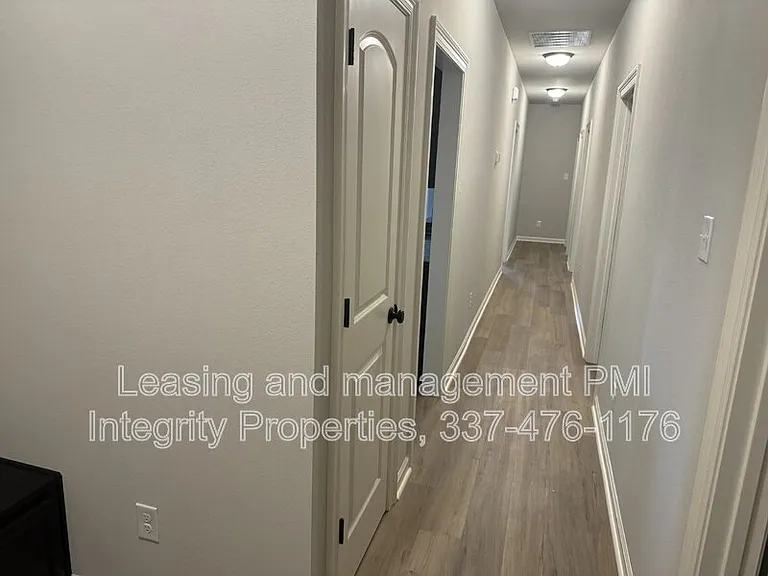112 Segovia Way — Photo 20