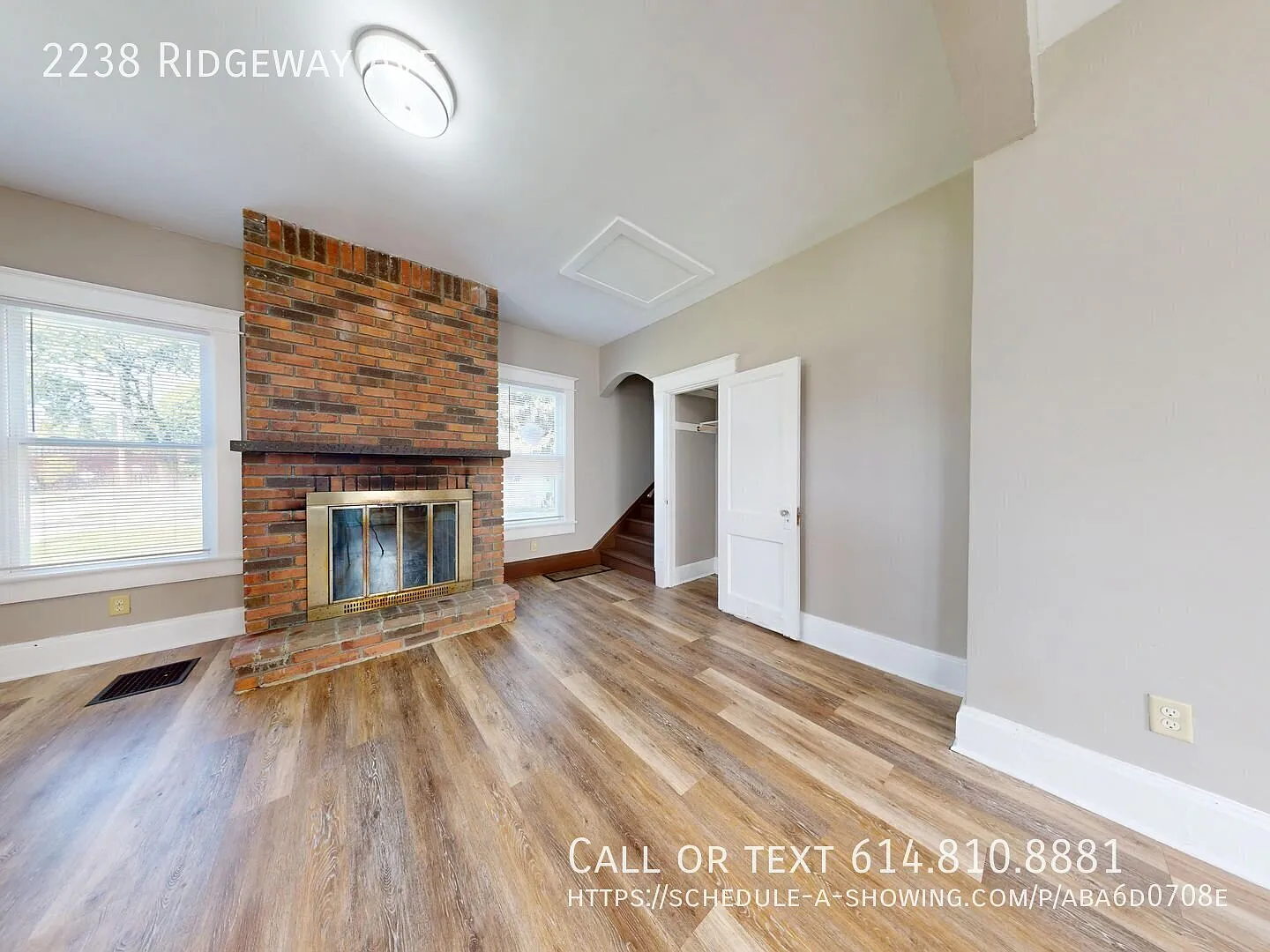 Beautifully Remodeled Home with Garage on a Large Corner Lot in Columbus — Photo 2