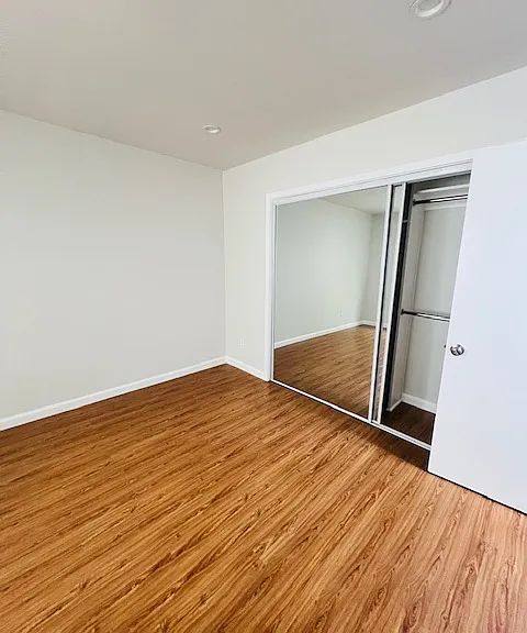 11645 Mayfield Ave #5 — Photo 9