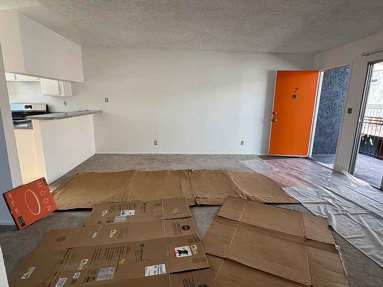 410 S Curtis Ave #5 — Photo 3