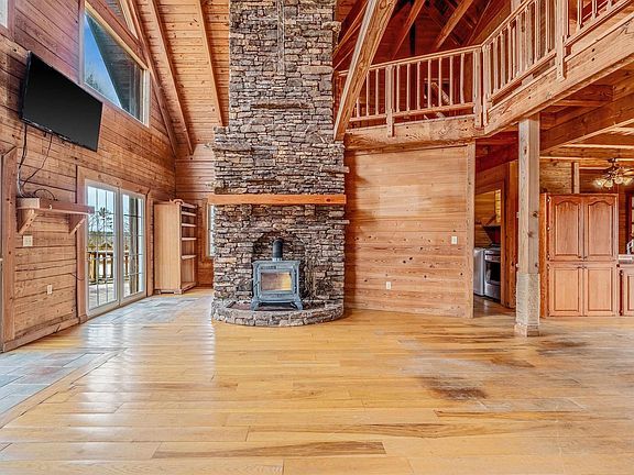 9th image of this home