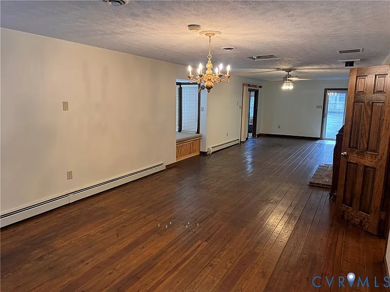 7146 Creighton Rd — Photo 6