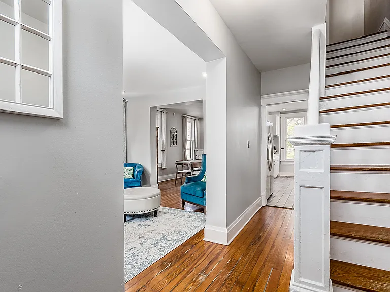 880 Harrison Ave — Photo 8