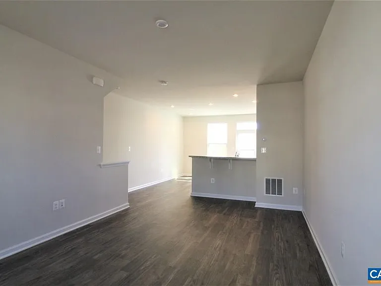 2087 Elm Tree Ct — Photo 4