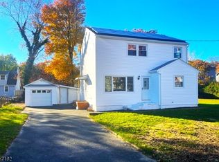 137 Centerton Dr, Parsippany, NJ 07054