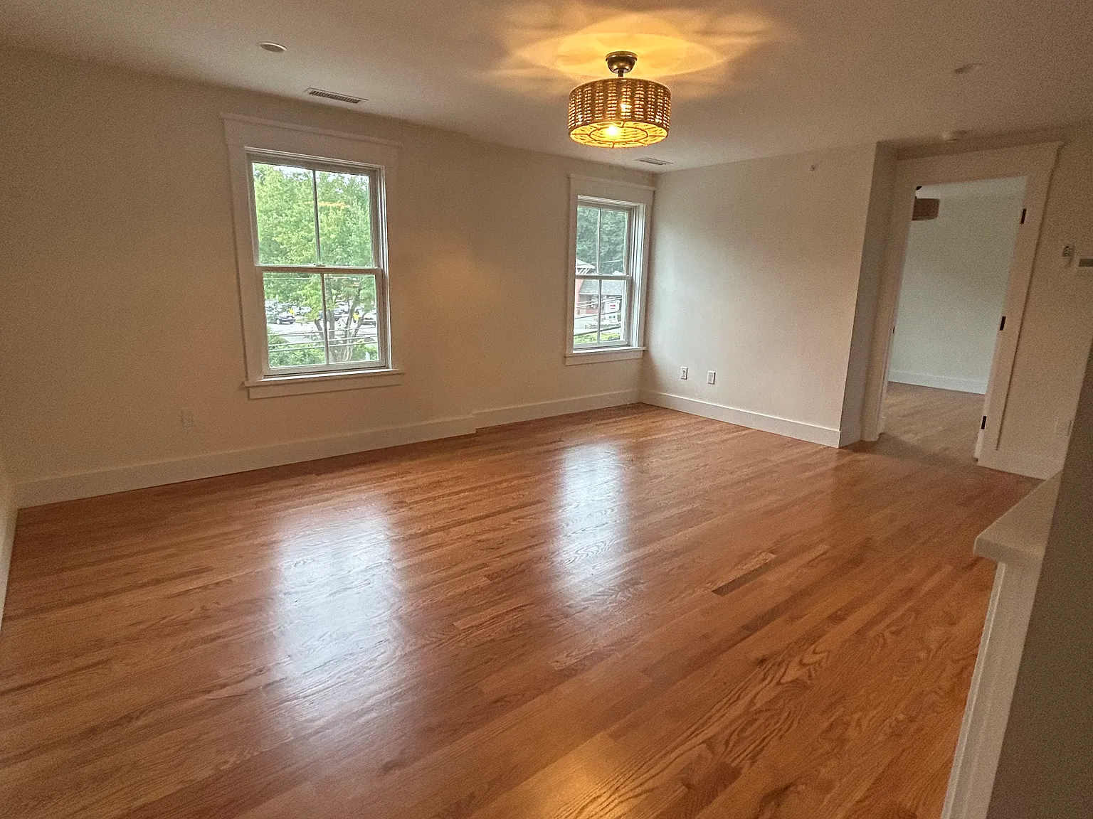 2 bed, 780 sqft, $3,000 — Photo 3