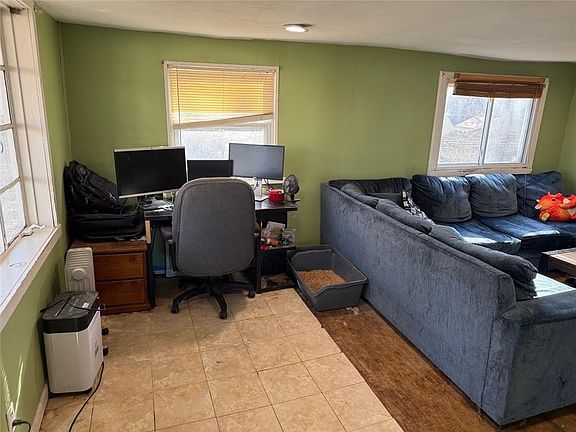 5th image of 6028 Newton St