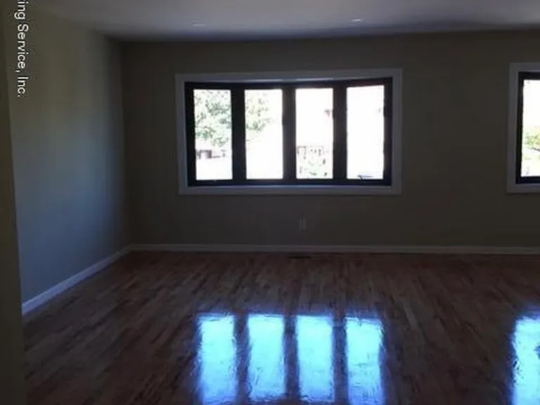 36 Maple Ct — Photo 5