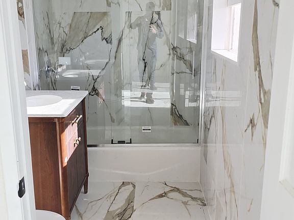 5th image of 2230 E Ocean Blvd #7
