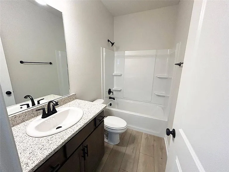 24143 John McKigney Rd #6 — Photo 7