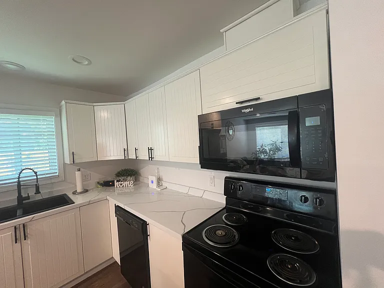 20442 Westland Dr — Photo 4