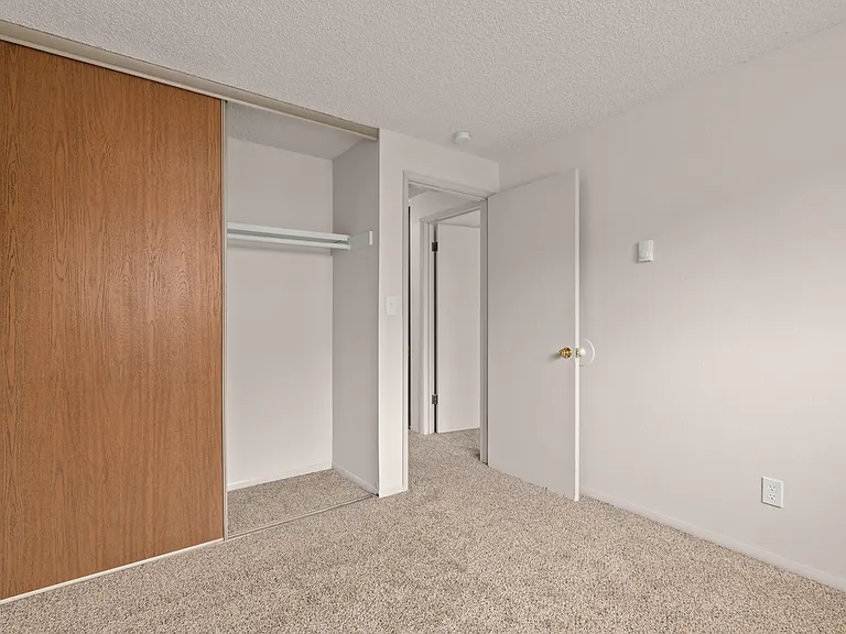 Riviera Apartments Northgate — Photo 49